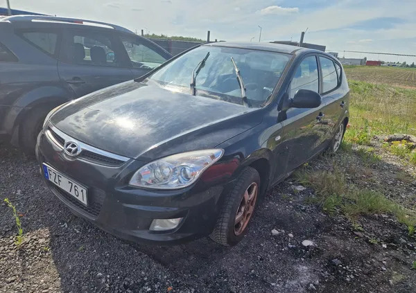 hyundai Hyundai I30 cena 4200 przebieg: 200000, rok produkcji 2007 z Kórnik